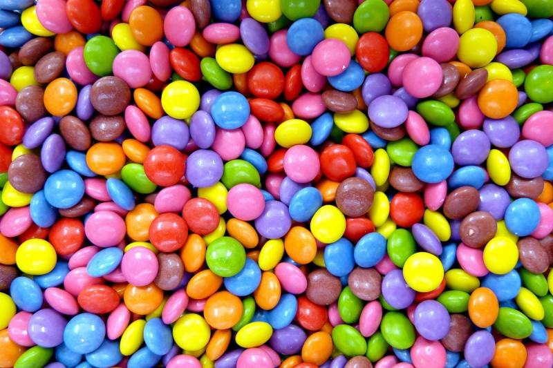 confiserie-CUERS-min_smarties_confectionery_lenses-1150911